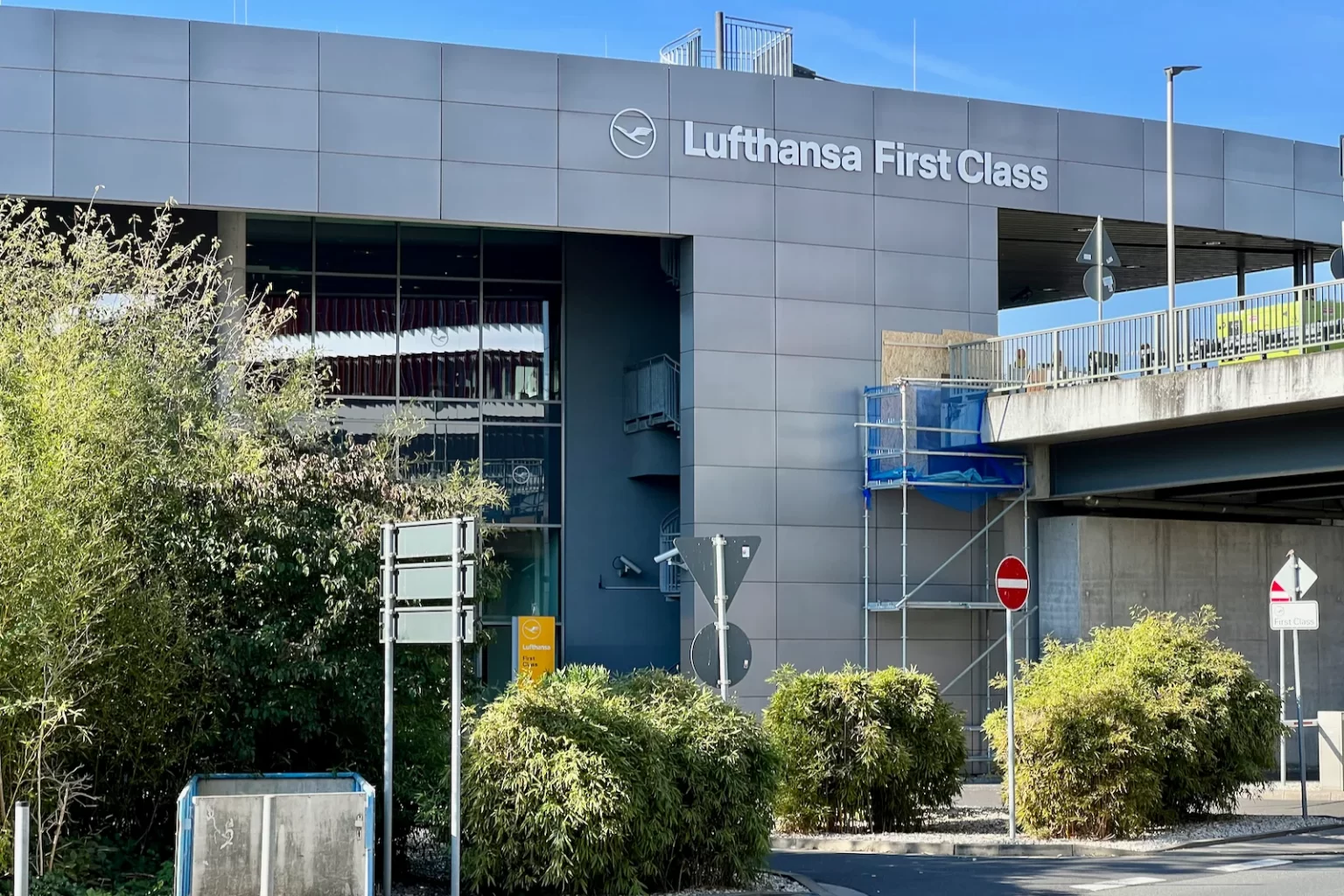 Lufthansa Review